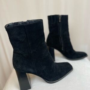 Sam Edelman black Ivette block heel suede bootie size 7.5